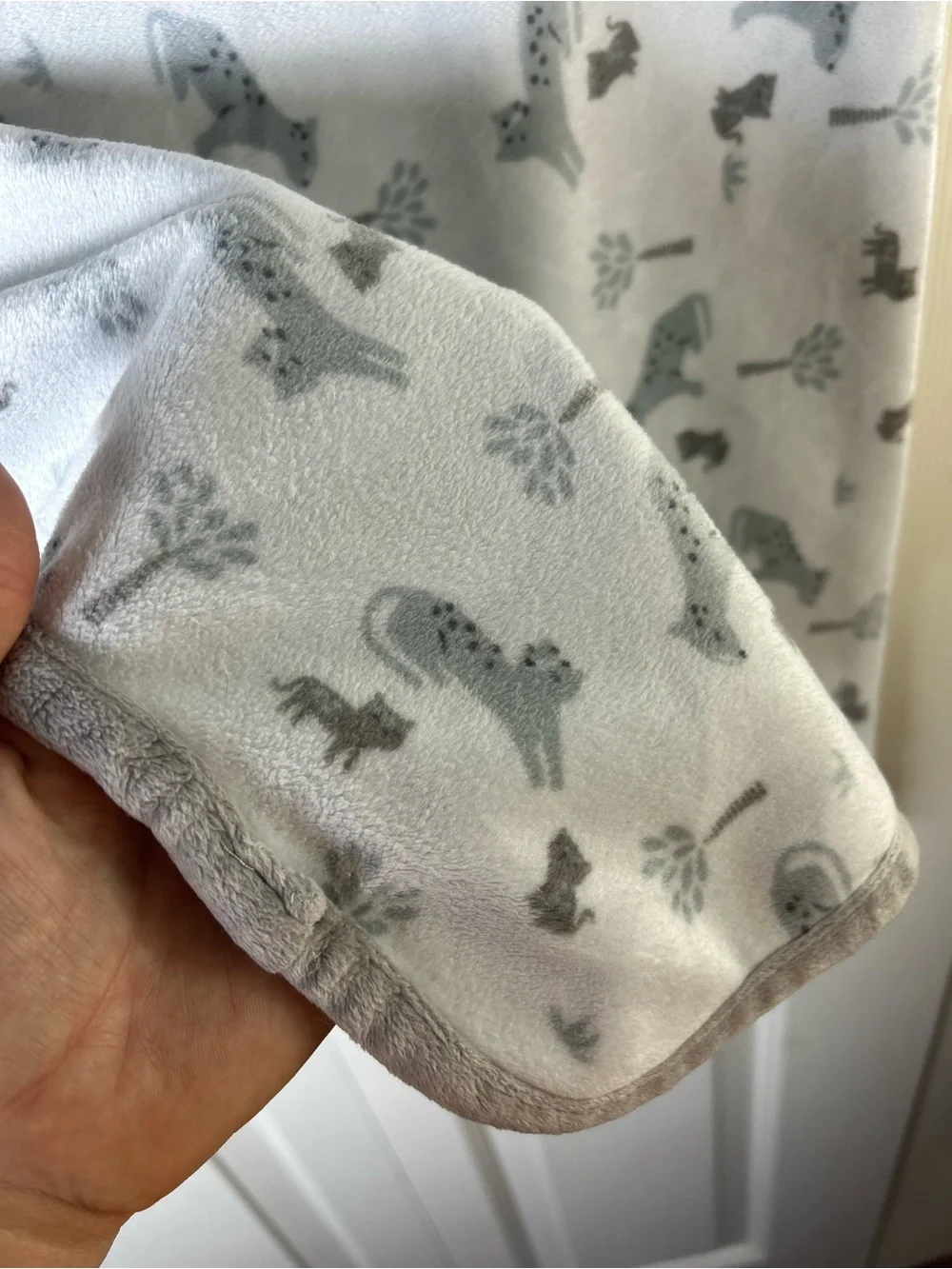 Modern Moments by Gerber Gray White Baby Blanket Leopard Cheetah Cat Thermal